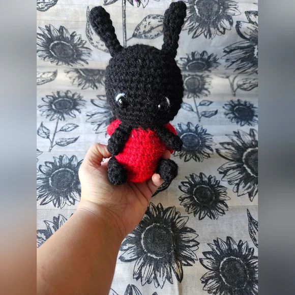 Crochet Lady Bug Amigurumi Plushie - Picture 16 of 16